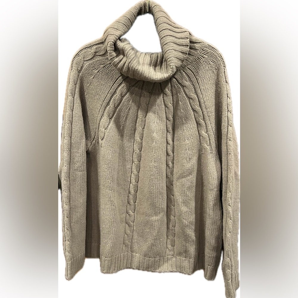 Victor Alfaro Cable Knit Sweater - Tan